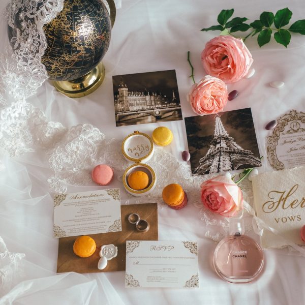 eiffel tower weddding in paris