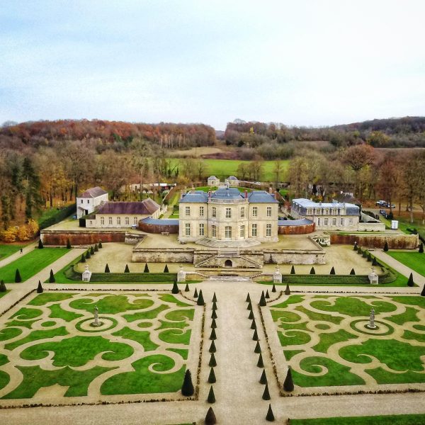 destination Paris luxury wedding planner