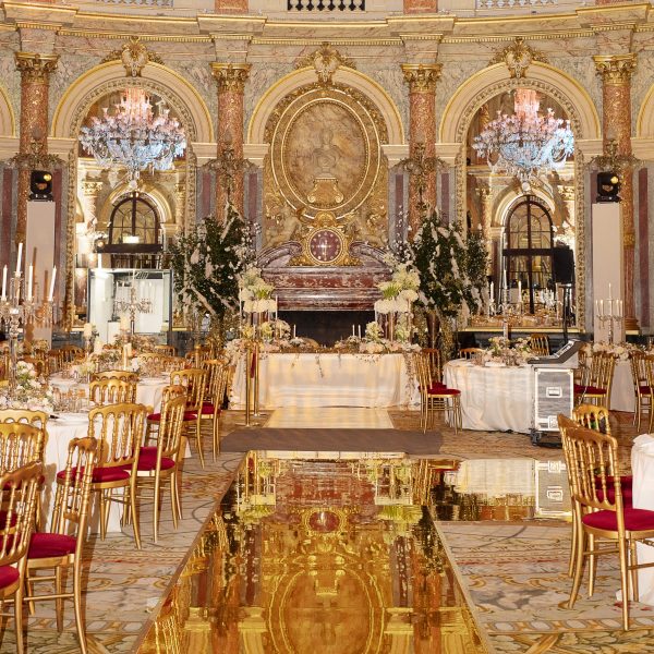 Saoudi destination wedding in Paris